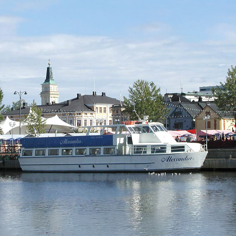 Oulu Lines – Alexandra torilla 1x1